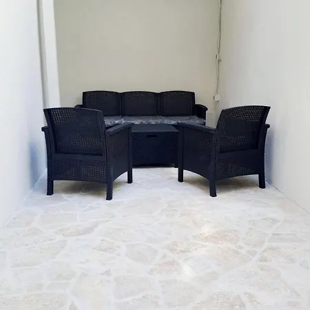 House With A Parking Space Pag - 19852 *