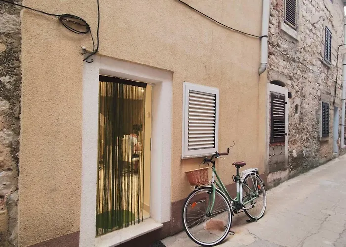 Дом отдыха House With A Parking Space Pag - 19852