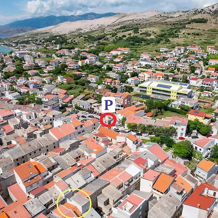 House With A Parking Space Pag - 19852